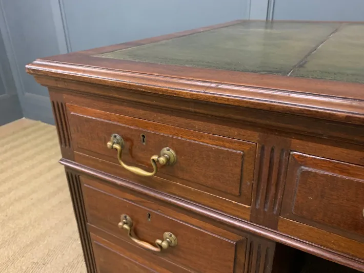 Pamono Walnut Partners Pedestal Desk by Maple & Co., 1900 Discount