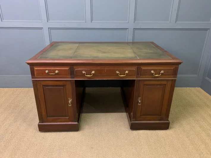 Pamono Walnut Partners Pedestal Desk by Maple & Co., 1900 Discount