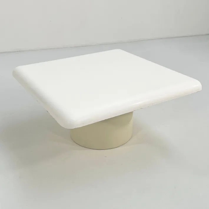 Pamono White Ara Coffee Table by Vico Magistretti for Artemide, 1960s Discount