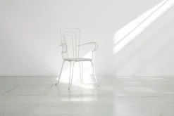 Pamono White Garden Chairs With Woven Plastic Seats, Italy, 1960s, Set of 5 Discount