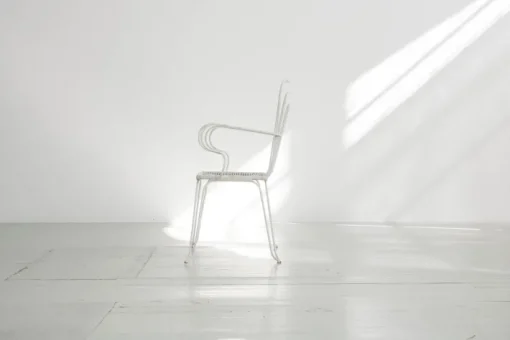 Pamono White Garden Chairs With Woven Plastic Seats, Italy, 1960s, Set of 5 Discount