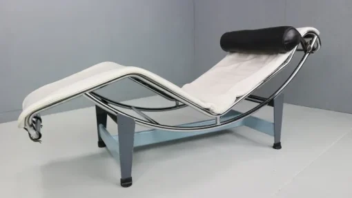 Pamono White Leather LC4 Chaise Longue by Le Corbusier for Cassina, 1960s Online