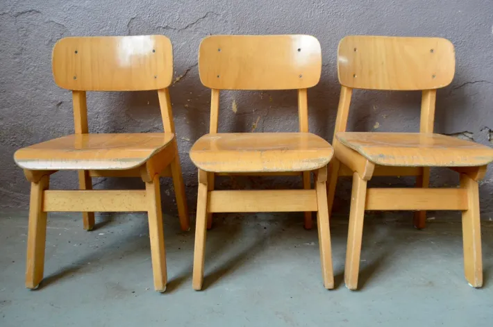 Pamono Wooden Childrens Chair, 1960s Clearance
