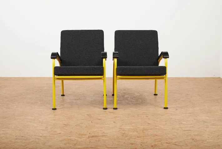 Pamono Yellow Tubular Steel Armchairs with Black Bakelite Armrests and Feet and Kvadrat Upholstery from Embru, 1934, Set of 2 Discount
